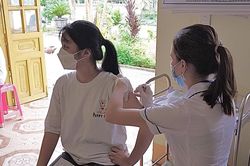 Bảo Thắng: Nỗ lực đẩy nhanh tiến độ tiêm chủng vắc-xin phòng Covid-19