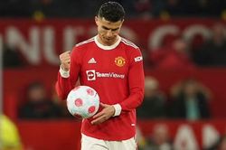 Ronaldo quyết ra đi trước khi MU đấu Brighton