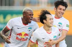 HAGL ẵm trọn các giải thưởng của tháng Bảy