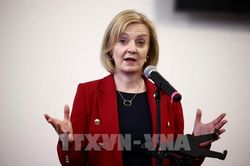 Ngoại trưởng Liz Truss dẫn trước sít sao trong cuộc đua ghế Thủ tướng Anh