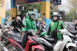 Grab Việt Nam: Toàn bộ tiền phụ phí nắng nóng dành cho tài xế