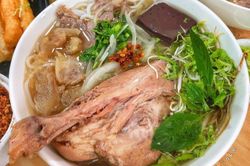 Đặc sản không thể bỏ lỡ ở Buôn Ma Thuột, ăn một tô là no cả buổi