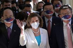 Bà Pelosi đến cơ quan lập pháp Đài Loan