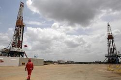 Sự cố gián đoạn nguồn cung năng lượng làm giảm xuất khẩu dầu tháng 7 của Venezuela