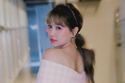 Hậu công khai bị liệt nửa mặt, Hari Won tích cực đi diễn, visual nữ ca sĩ khiến netizen rưng rưng