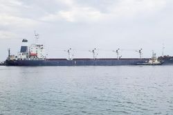 Tàu chở ngũ cốc rời cảng Odessa (Ukraine): Khai thông nút thắt lương thực