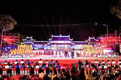 Viết tiếp khúc ca hòa bình…