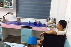 Loạt trò nghịch hú hồn của trẻ con làm bố mẹ '3 phần đau đớn, 7 phần gục ngã'