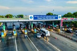 Thu phí không dừng trên đường cao tốc: Lỗi từ hệ thống phần mềm đến lỗi 'quên' của chủ xe