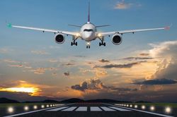 Cục Hàng không cảnh báo 6 vùng nguy hiểm tạm thời, khoảng 60 chuyến bay bị ảnh hưởng