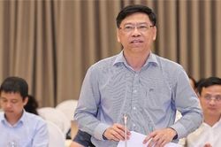 Bộ Giao thông vận tải lý giải tình trạng cước vận tải 'tăng nhanh giảm chậm'