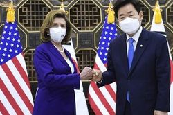 Chủ tịch Hạ viện Mỹ Nancy Pelosi có thể thăm biên giới liên Triều