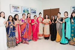 Ngọc Hân cùng dàn người đẹp diễn áo dài tại sự kiện ngoại giao Việt Nam - Ấn Độ