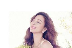 Phụ nữ đẹp nhất là khi dám sống một cuộc đời rực rỡ