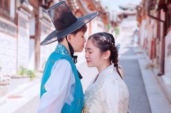 Liên tục bị mỉa mai chuyện tình yêu đồng giới, Thiện Nhân đáp trả: 'Mặc kệ miệng'