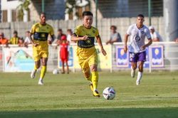 Quang Hải có thể trở thành trụ cột của Pau FC