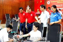Văn Quan tiếp nhận 354 đơn vị máu hiến tình nguyệnTin khácNgành ngân hàng: Ngăn chặn kịp thời hành vi lừa đảo chuyển tiền qua mạngKhơi dậy sức sáng tạo của đoàn viên công đoàn