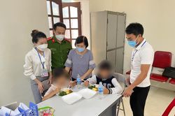 Công an xác minh thông tin bé gái bị bố lột hết quần áo, treo lên trần nhà đánh