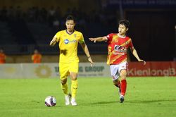 CLB Thanh Hóa cầm hòa SLNA trên sân khách