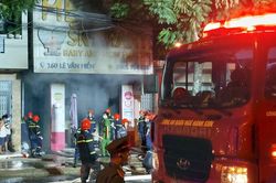 Dập tắt kịp thời vụ cháy cửa hàng quần áo, nhiều người thoát nạn