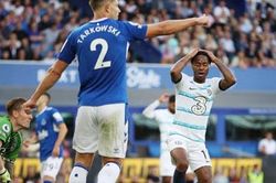 Chelsea & khoảng trống mang tên… Lukaku
