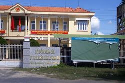 Cần thay mới pa nô tuyên truyền