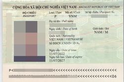 Tây Ban Nha thay đổi quyết định, chấp nhận hộ chiếu mới của Việt Nam