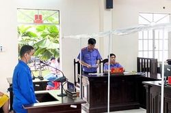 Chém vợ xong tự tử bất thành, lãnh án 13 năm tù