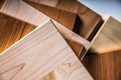 Hoa Kỳ gia hạn điều tra lẩn tránh phòng vệ thương mại với gỗ dán từ Việt Nam