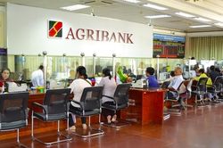 Nhân viên ngân hàng kịp thời ngăn chặn vụ lừa đảo chuyển tiền để nhận quà