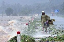 Bão số 2 áp sát Vịnh Bắc Bộ, lên kịch bản sơ tán dân