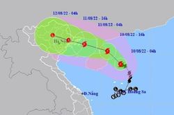 Bão số 2 đang 'bẻ lái' hướng thẳng vào miền Bắc, gây mưa lớn ở Bắc Bộ và Bắc Trung Bộ từ chiều tối nay