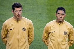 Barca hỗn loạn vì tiền: Nỗi lo trước giờ G