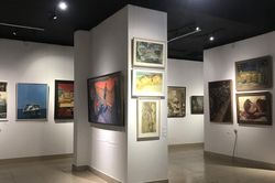 Triển lãm 'Xin chào': Lý tưởng và thử thách với các họa sĩ trẻ
