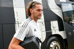 Man Utd 'choáng' với đề nghị của Rabiot