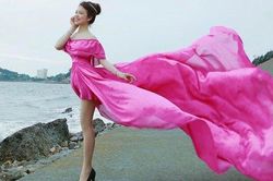 Chấp nhận yêu xa, bước lên sân khấu để được sống với chính mình