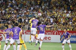Đá cho khán giả thương