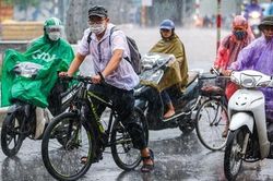Miền Bắc mưa lớn, nguy cơ ngập lụt nhiều nơi