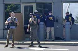 Cảnh sát Mỹ bắn hạ một tay súng đột nhập vào FBI