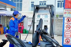 Giá xăng trong nước có cơ hội giảm lần thứ 6 liên tiếp?