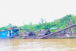 Thanh Hóa xử phạt hơn 2,3 tỉ đồng vi phạm khai thác, kinh doanh khoáng sản