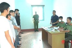 Triệt phá đường dây cá độ bóng đá mỗi tháng giao dịch hơn 40 tỷ đồng