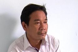 Nhờ con gái vay tiền trả nợ không được, người cha phóng hỏa đốt nhà