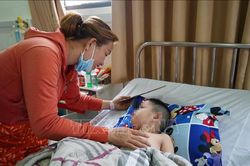 Cứu sống bé trai 4 tuổi bị đột quỵ não