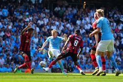 Vùi dập Bournemouth, Man City lên đỉnh bảng Ngoại hạng Anh