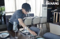 Khách sạn 3 sao tìm hướng đi