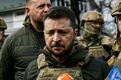 Tổng thống Zelensky tức giận khi bị lộ bí mật những gì diễn ra tại căn cứ Nga ở Crimea
