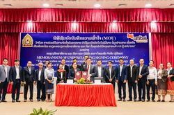 Ngành giáo dục Lào hướng đến xây dựng trường học số
