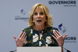 Đệ nhất phu nhân Mỹ Jill Biden mắc Covid-19