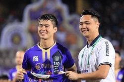 Hà Nội FC nhận thưởng lớn, Duy Mạnh chạm cột mốc đáng nhớ ở vòng 11